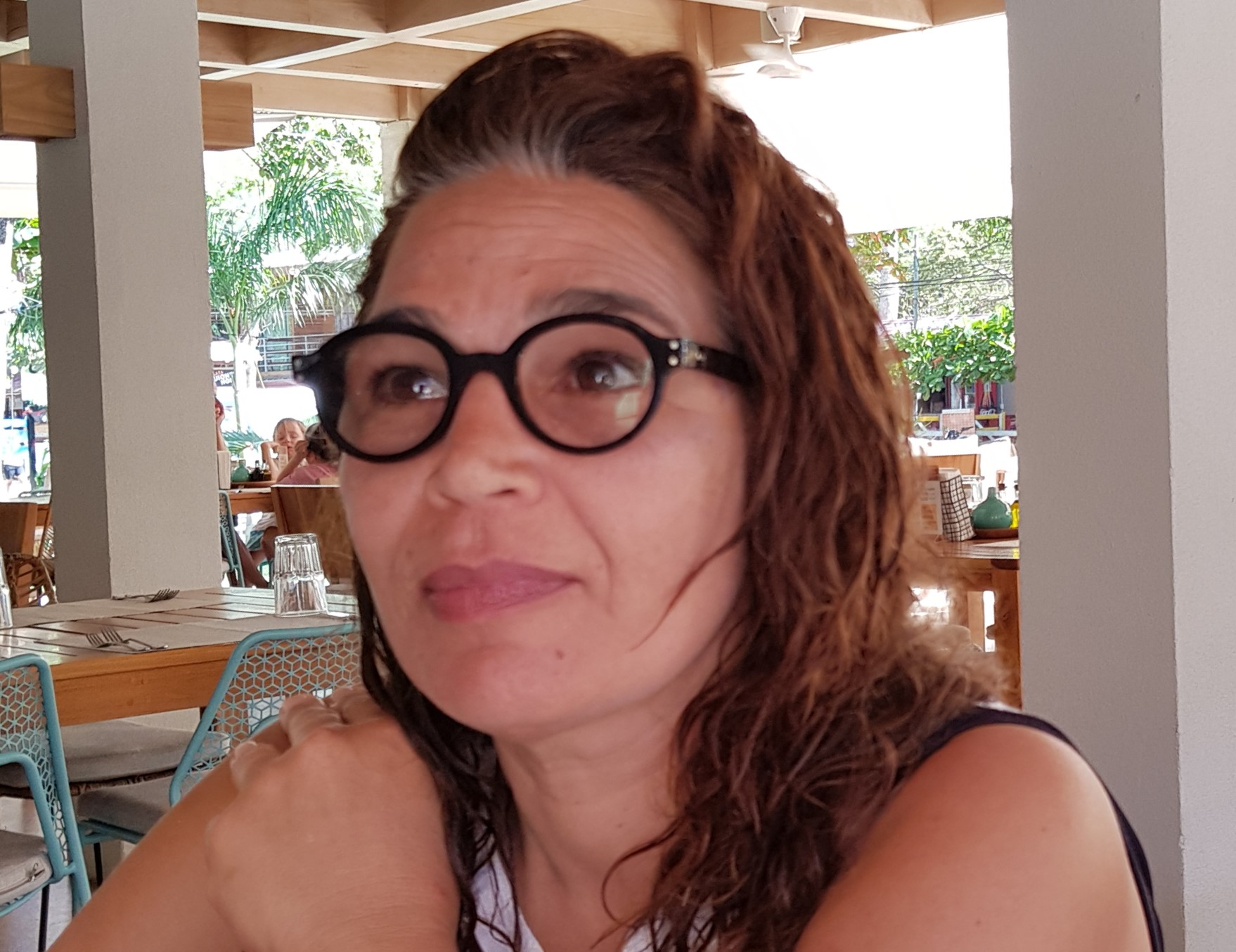 Revital Bakshi, Location and Twitter